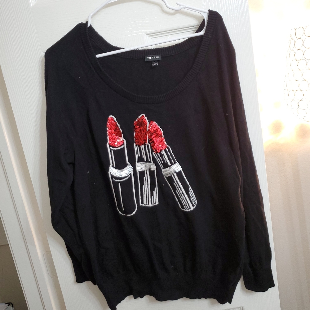 Lipstick 💄 sweater